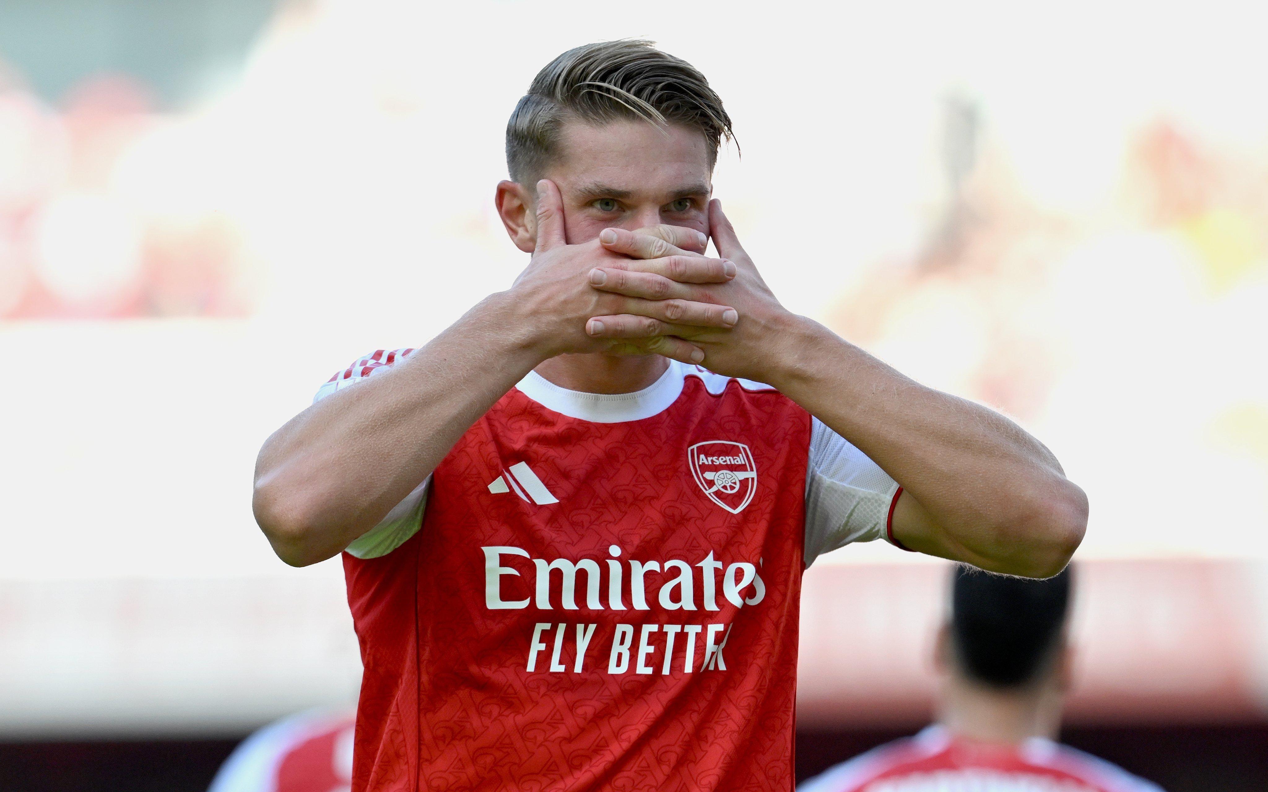 窗口期体能课后，利物浦防线松动备战NBA常规赛，态度坚定，更衣室氛围转暖-英雄联盟S15